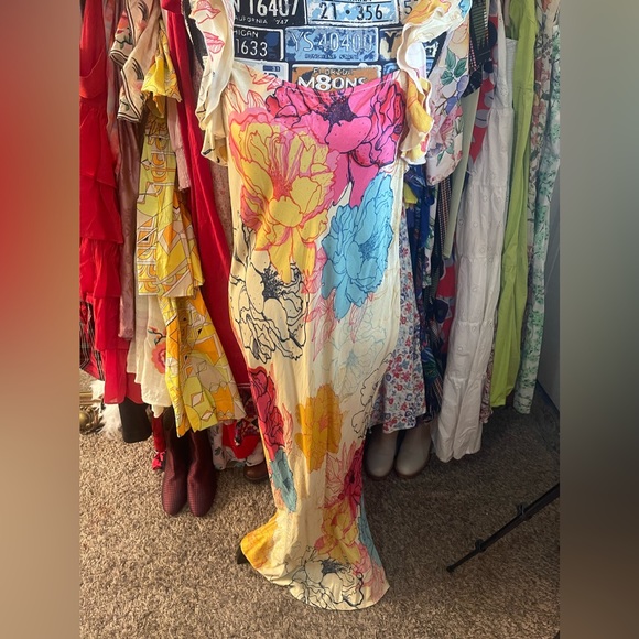Ruffled Floral Maxi Dress - Picture 3 of 16